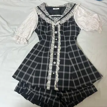 NOEMIE (노에미) 체크 무늬 프릴 셋업