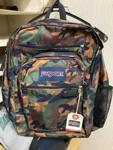 JANSPORT 카모 패턴 백팩