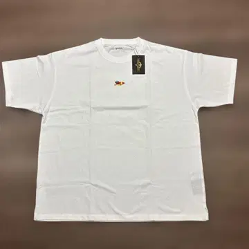 graniph 월드 로고 빅 실루엣 T셔츠