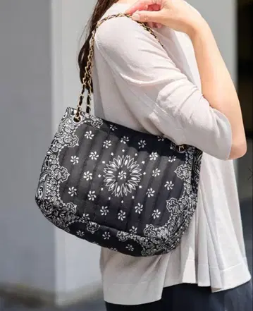 미사용 새상품 framework MALUS 반다나 퀼팅 백