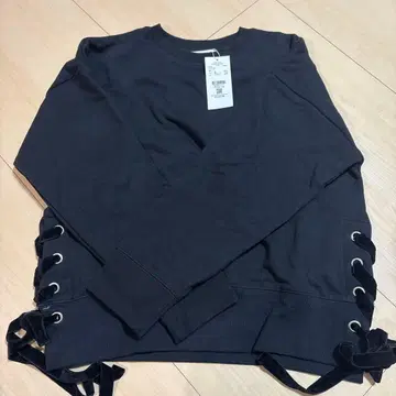 블랙 트레이닝복