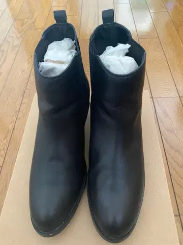 MUJI 블랙 사이드 고어 부츠 중간 힐 가죽