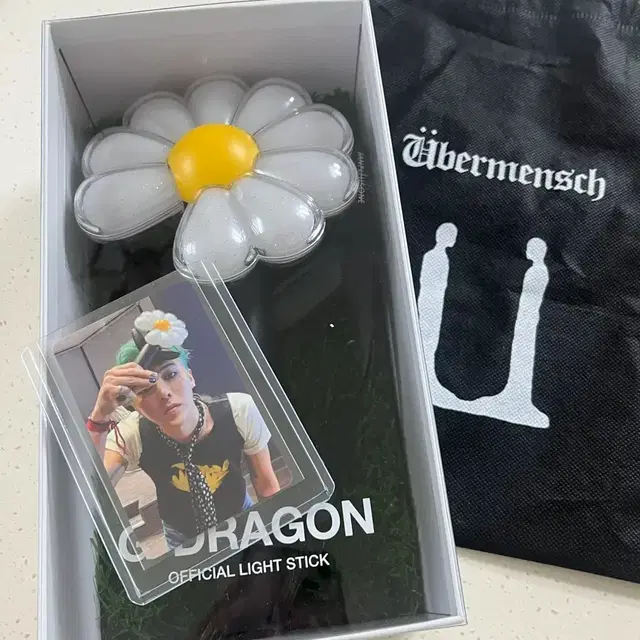 지드래곤 응원봉 G-DRAGON OFFICIAL LIGHT STICK