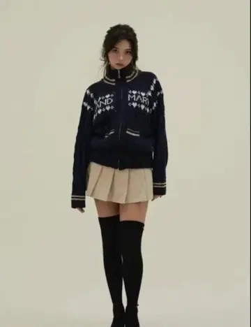 andmary Mary knit cowichan navy