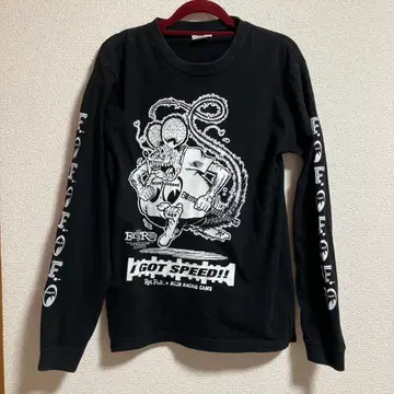 랫핑크 문아이즈 콜라보 롱T