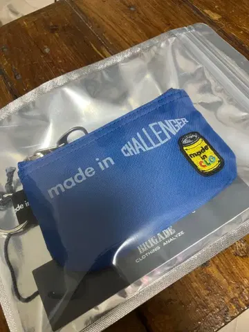made in challenger 파우치 플래그십 스토어 한정판