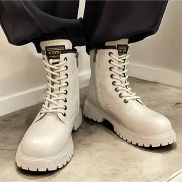 새상품 숏 부츠 여성 여성용 걷기 편한 통굽 23cm 아이보리