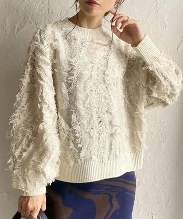 마지막 1점! 아이보리 프린지 니트 숏 풀오버 리 esica 에시카