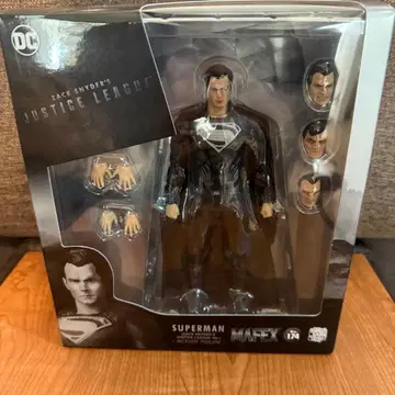 MAFEX 슈퍼맨 저스티스 리그