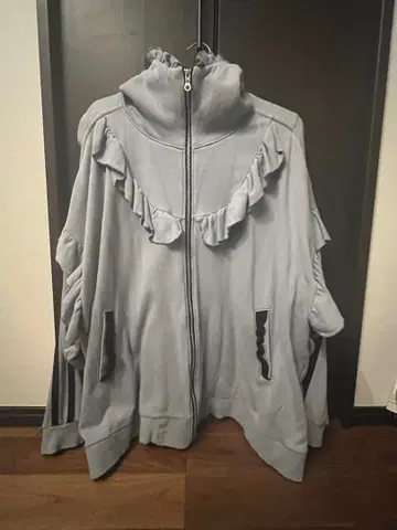 satoi 프릴 하이넥 후드티 blue gray