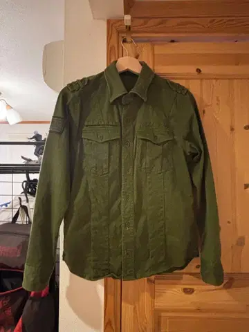 칼 카니 밀리터리 자켓 S