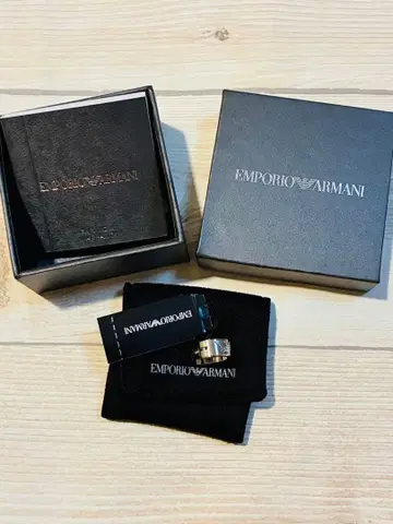 미사용 새상품 엠포리오 아르마니 남성용 귀걸이 한쪽