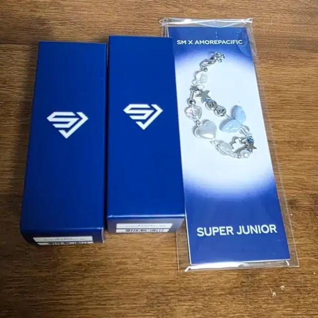 슈퍼주니어 응원봉 립밤