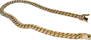 블링블링 목걸이 금 상태 좋음 구매 후 3개월 거의 새상품