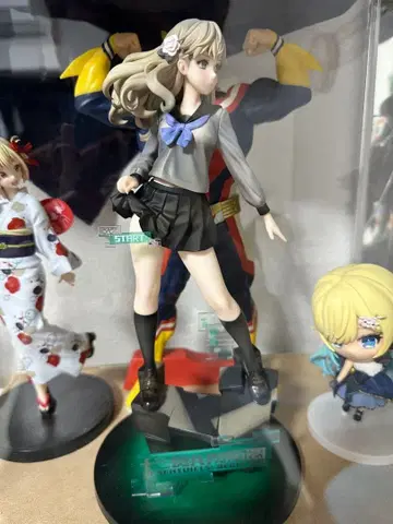 13기병방위권 후유사카 이오리 피규어
