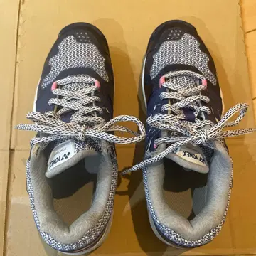 요넥스 테니스화 네이비/핑크