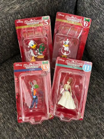 Disney 2025 크리스마스 오너먼트 세트