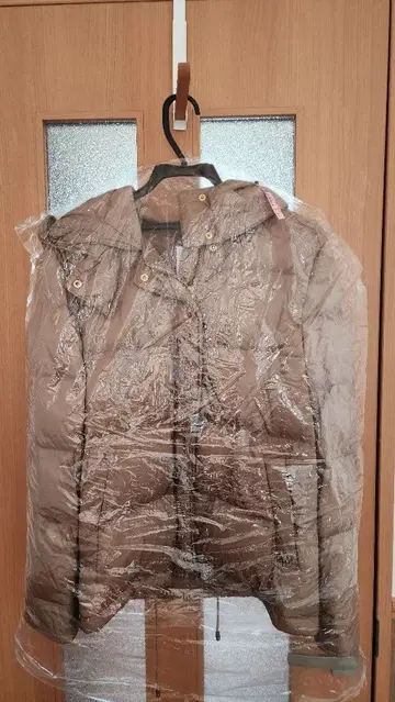 [ 클리닝 완료 ] SALON 브라운 다운 자켓 후드 부착