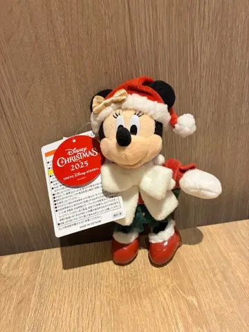 디즈니 크리스마스 미니 인형 배지 2025