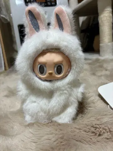 러브브의 의류입니다.