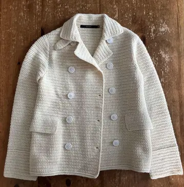 투모로우랜드 맥피 니트 화이트 울 코트