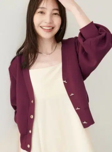 내추럴 꾸뛰르 저렴한 가격 하토메 버튼 가디건 보르도