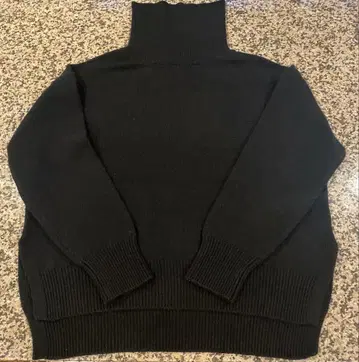 M-PREMIER 캐시미어 울 터틀넥 니트 36