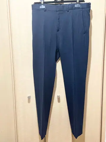 띠어리 네이비 남성 바지 M 사이즈