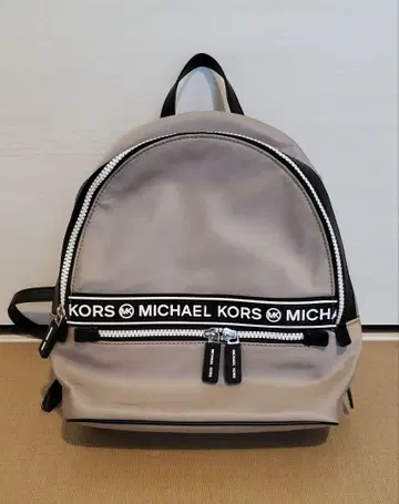 MICHAEL KORS 마이클 코스 백팩