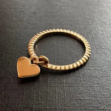 아쉬페프랑스 하트형 참 포함 골드링 약 13호