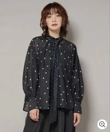 랜덤 도트 보타이 블라우스