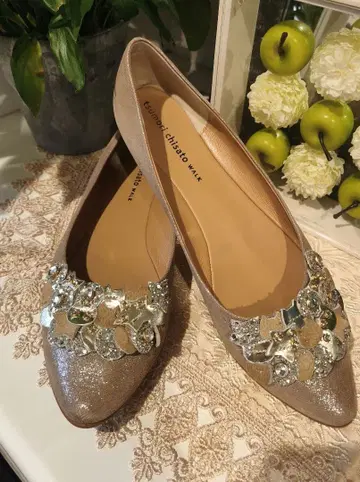 츠모리치사토 워크 비쥬 장식 25.5 로우힐 샴페인 골드