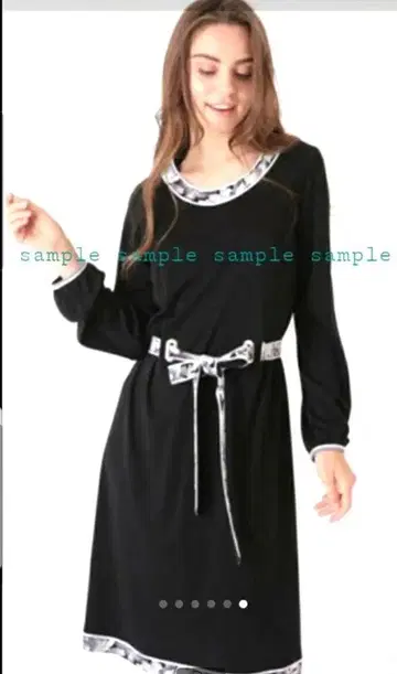 컨디션 최상 레오나르 칸칸 소재 고급 모노톤 원피스 42