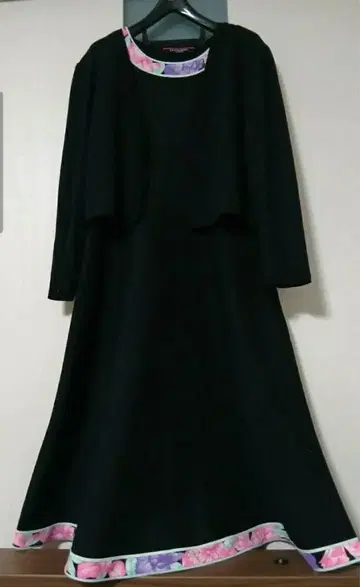 컨디션 최상 레오나르 극최근 육중한 원피스&볼레로 38&38