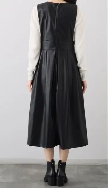 인조 가죽 점퍼 스커트 블랙 V넥 L 사이즈