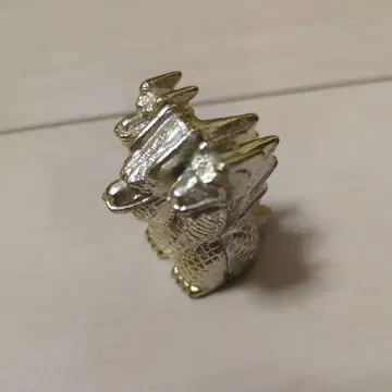 킹 기도라 초로Q