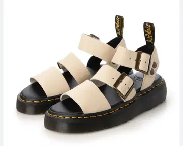 닥터마틴 통굽 스트랩 샌들 베이지