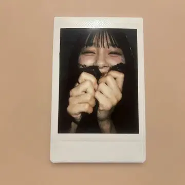 마스다 아야노 마나베 탄생 의상 폴라로이드