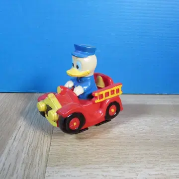 도널드 덕 소방차 피규어 연필깎이 무료 배송