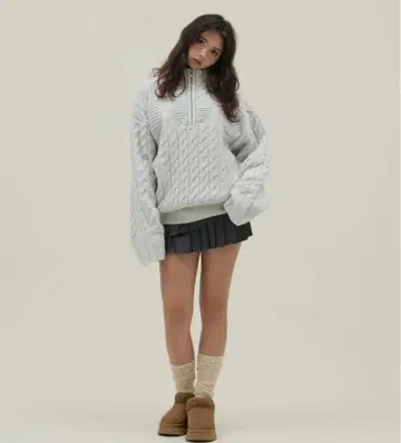 Heart loose knit gray