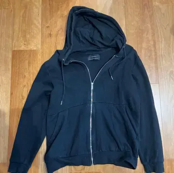 ZARA 지퍼 후드티 블랙 심플 고급 디자인