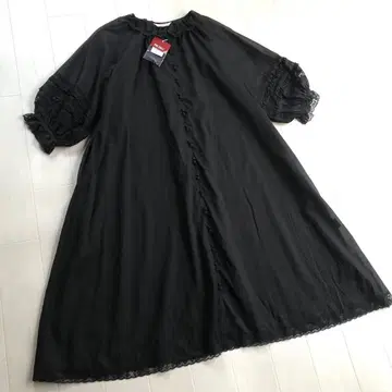 2021년 핑크하우스 면 핀턱 피코프릴 블랙 원피스