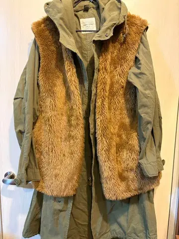 FREAK'S STORE 퍼 베스트 라이너 부착 모즈 코트 카키