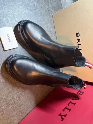 BALLY 블랙 사이드 고어 부츠