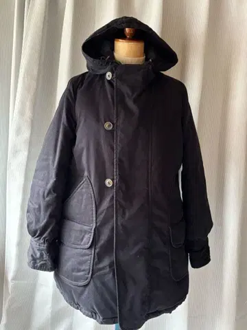 45rpm 후드 부착 블랙 다운 자켓