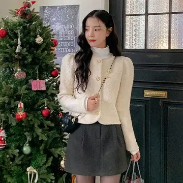 골드 버튼 트위드 자켓