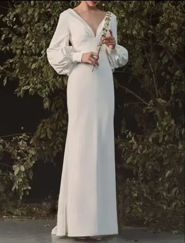 엘레강트 화이트 웨딩 드레스