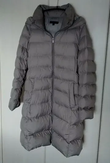 유니클로 후드 부착 다운 자켓 L 사이즈