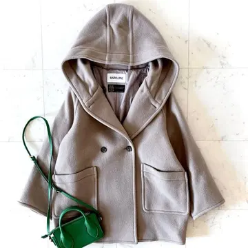 새상품급 바빌론 MANTECO 울 푸드코트 코쿤 실루엣 베이지