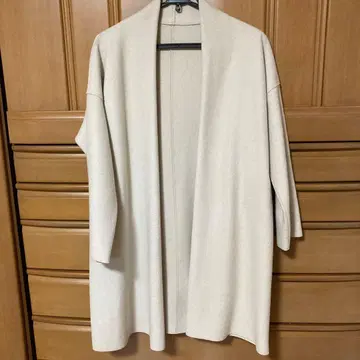 23구 베이지 롱 코트 돌먼 슬리브